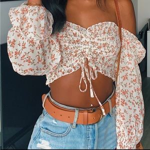 Floral Long Sleeve Scrunch Crop Top